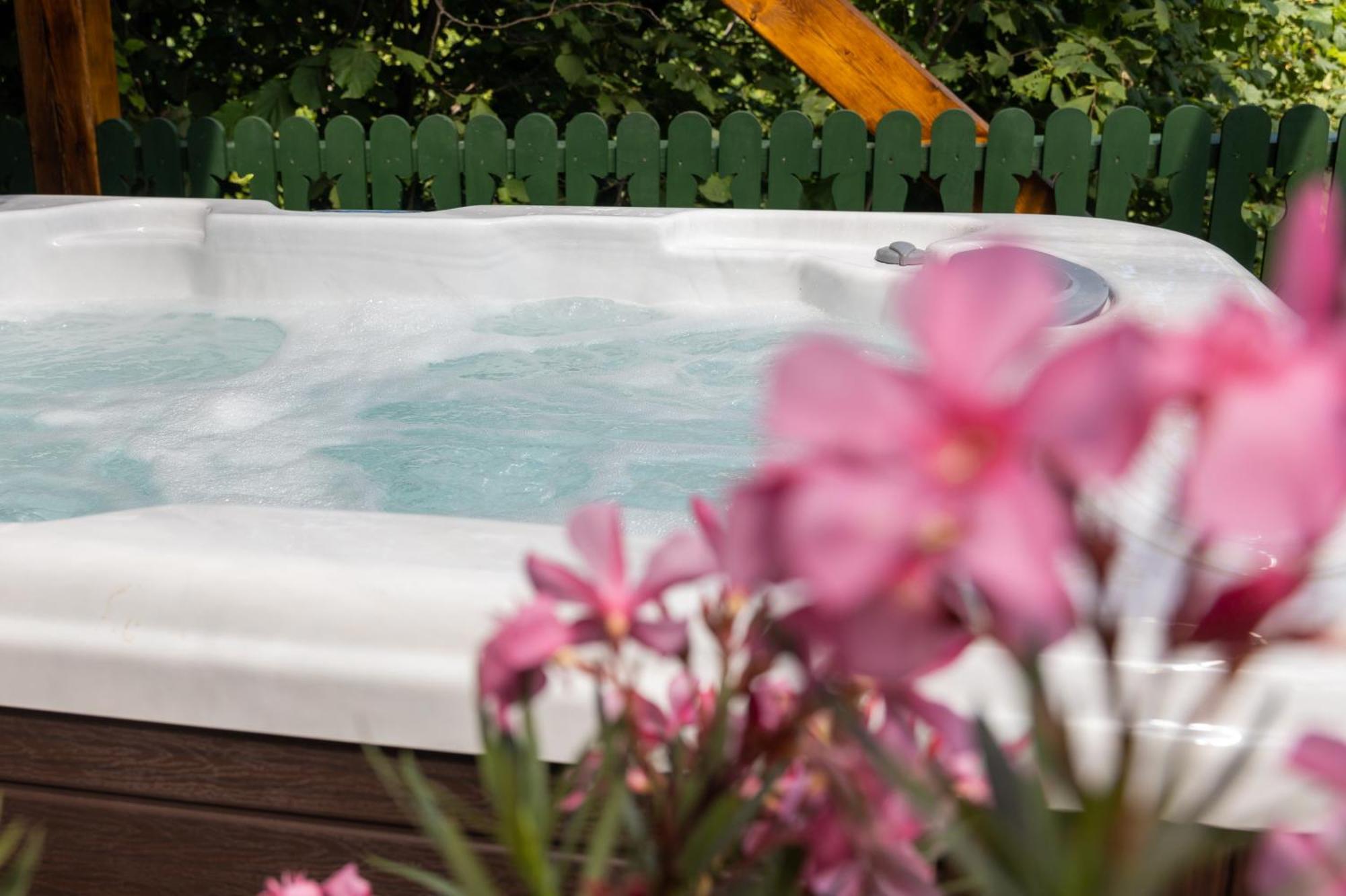 Egercottages - Rose Appartement Eger